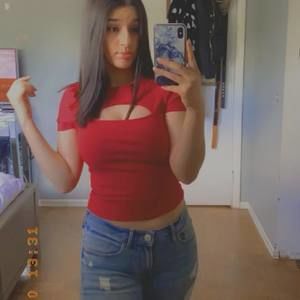 Meet your Posher, Leslie